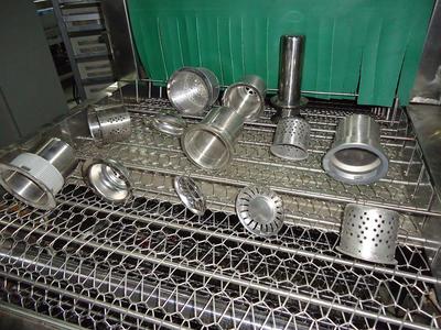 不銹鋼制品除油除銹輸送網(wǎng)帶 價(jià)格、廠家與選購(gòu)指南